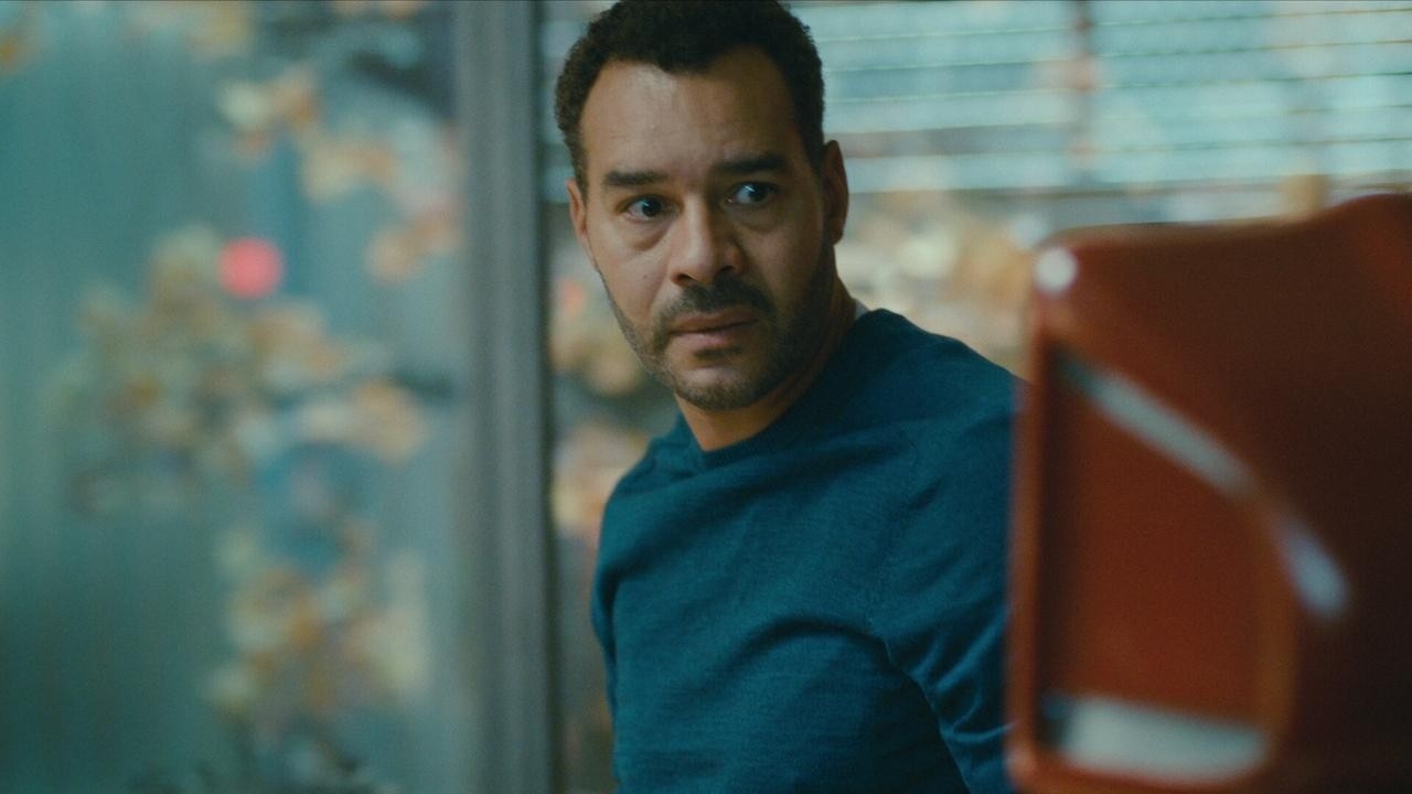 تو تنها نیستی.