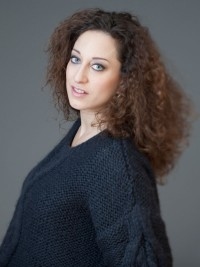 مونا آچاچه