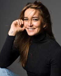 کامیلا بار